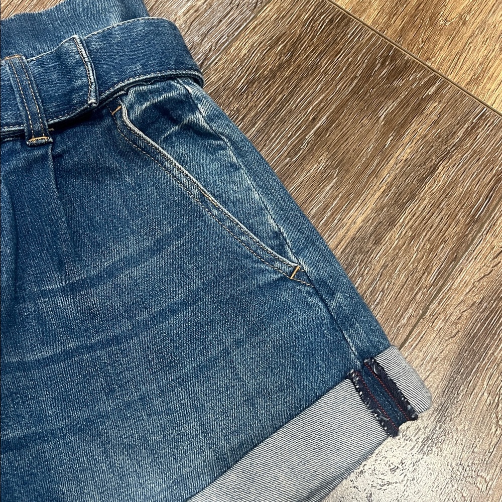 Alice + Olivia Jeans “Rosemary” High-Waisted Paperbag Belted Denim Shorts ❤️ - Picture 7 of 16